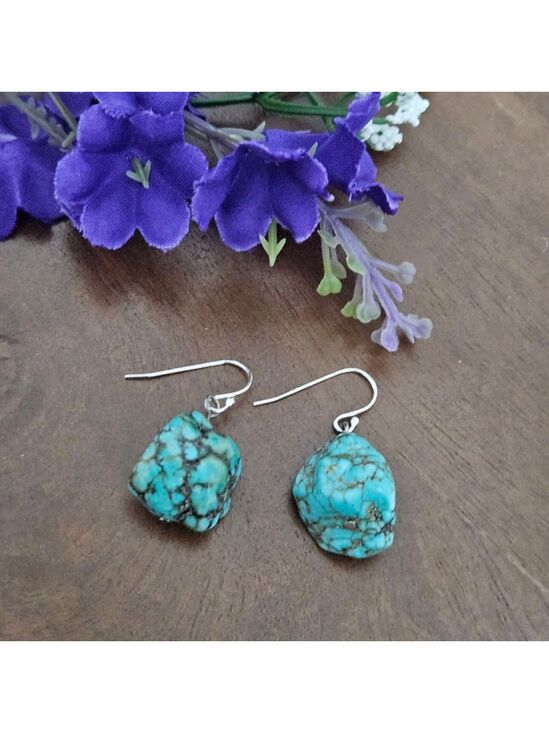 Jewelry - Vintage Sterling Silver Turquoise Nugget Stone Women's Earrings